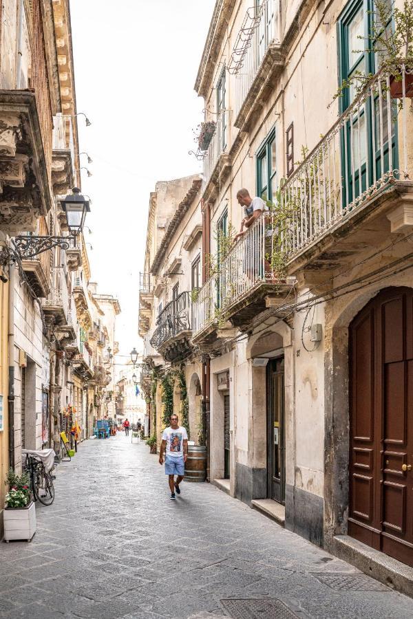 I Tre Balconi Di Via Roma Apartment Syracuse Exterior foto
